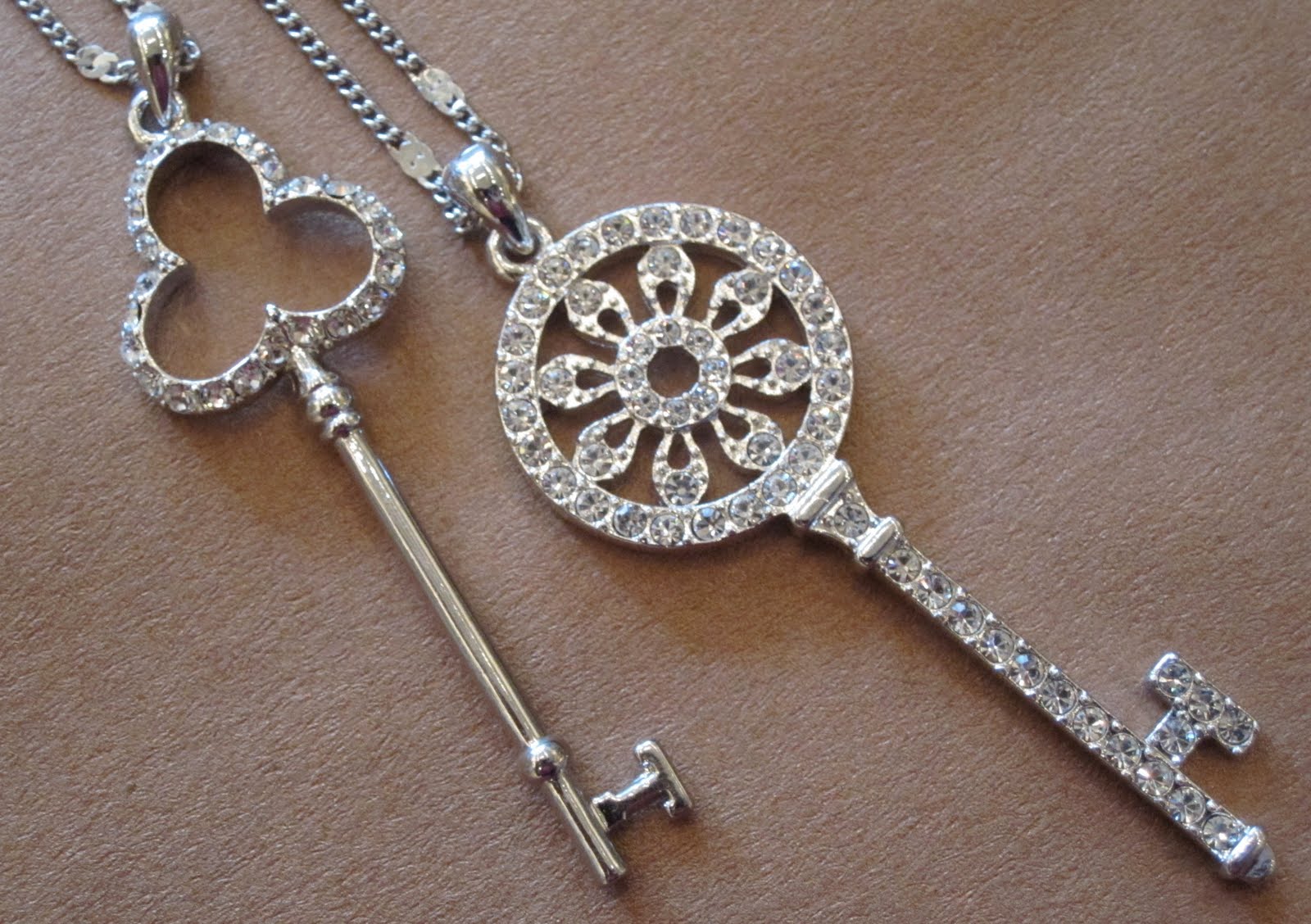 Keys accessories Tiffany Diamond 44337.JPG